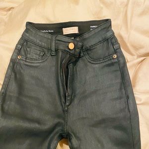Black coated shiny jeans Mariana Hewitt DL1961